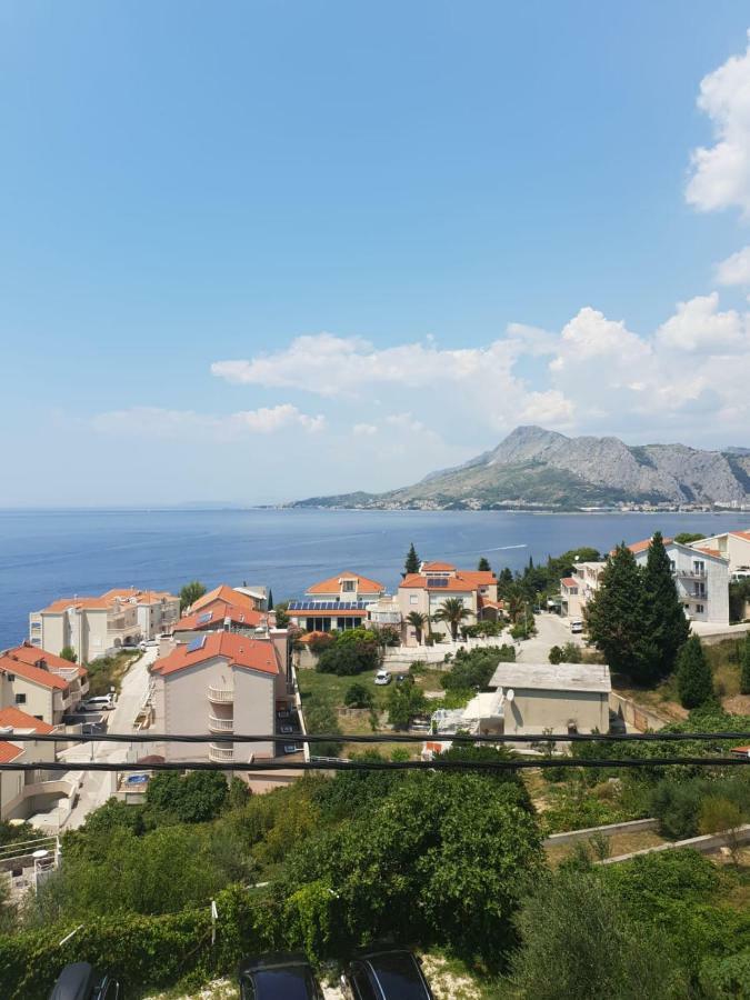 Apartmani Atila Damir Omis Exterior photo